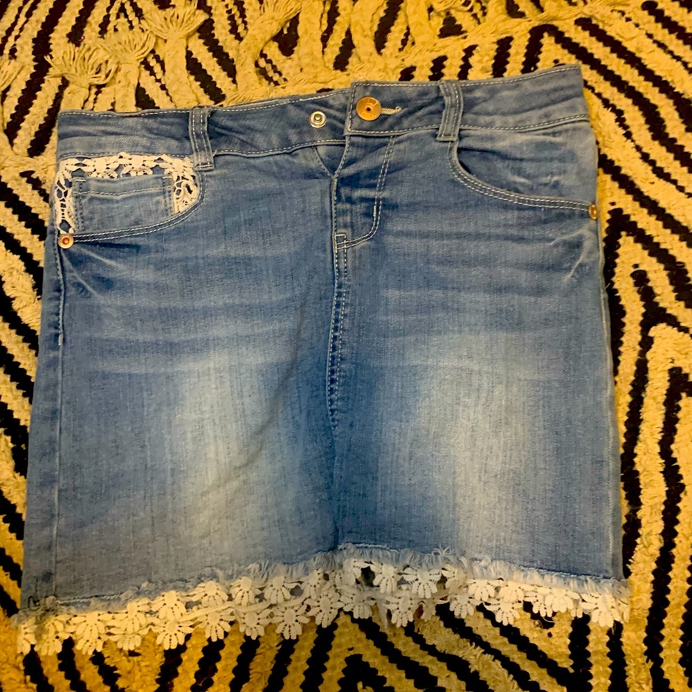 Girls true craft denim skirt!!